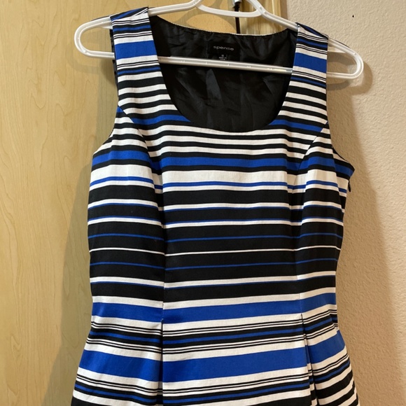 Women Size 10 Pretty Figure Flattering Design Dress Striped Sleeveless Spring - Picture 2 of 6